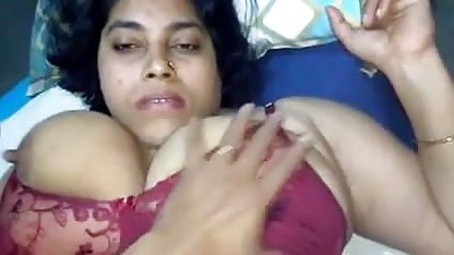 एक सुंदर प्रेमिका के साथ हिंदी में सेक्सी फिल्म मूवी