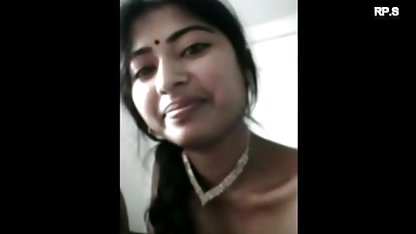 माँ बेटी विनिमय हॉलीवुड की सेक्सी बीएफ फिल्म क्लब 21 (1)