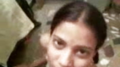 उसके होठों पर एक मुस्कान के हिंदी फुल सेक्सी फुल एचडी साथ