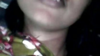 Busty काले बाल वाली उछल हिंदी फिल्म सेक्सी एचडी में स्तन