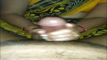 मेष मोज़ा में हिंदी सेक्सी फिल्म बफ रसीला श्यामला ।