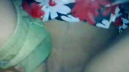 दो छात्रों कठोरता से काटा सभी छेद में.. हिन्दी सेक्सी फिल्म ।