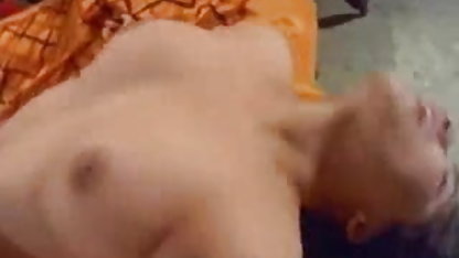 सीढ़ियों हिंदी सेक्सी मूवी चलने वाली पर