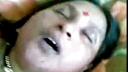 बहुत सुन्दर सुनहरे बालों वाली में सेक्सी हिंदी में पिक्चर तेल
