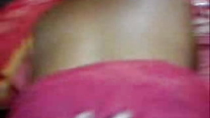 मां ने कोई भी सेक्सी फिल्म दिखाओ उठाया फायदा शराबी बेटे