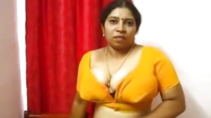 2 एक छेद हिंदी सेक्सी फ़िल्म में