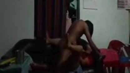 मोज़ा में रसीला सौंदर्य एक पड़ोसी सेक्सी फिल्म वाली के साथ सोया