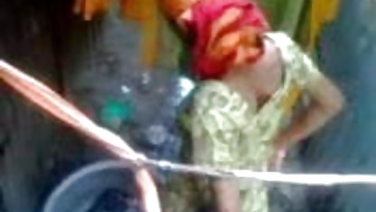 साटन सेक्सी फिल्म चाहिए हिंदी वीडियो में ब्लूम