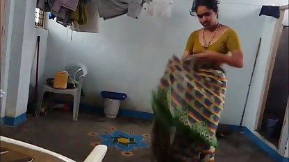 मिया माल्कोवा (२०१२) सेक्सी फिल्म हिंदी