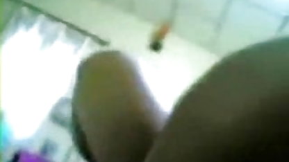 लेस्बियन मुठ्ठी सेक्स फुल हिंदी घुसाना